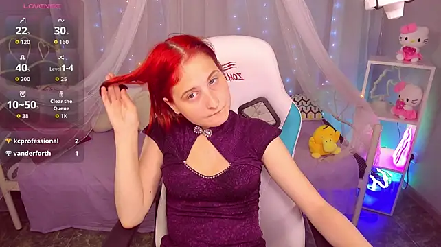 KiraElwood stripchat live cam model