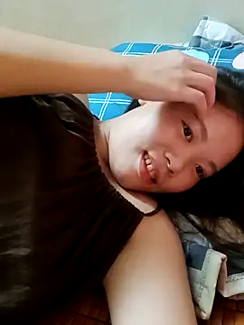 DoliceGirl2k stripchat live cam model