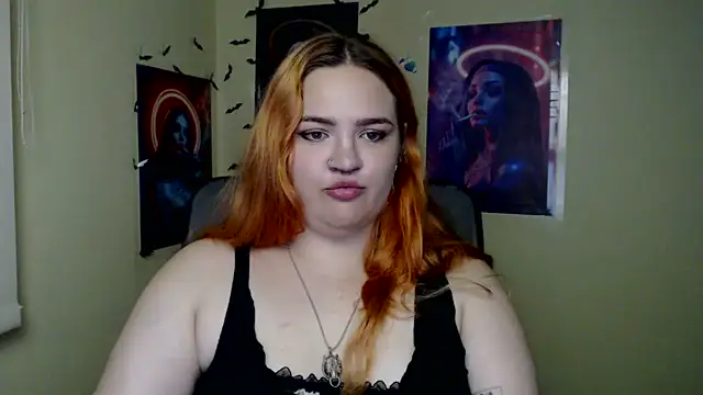 RinaRiii stripchat live cam model
