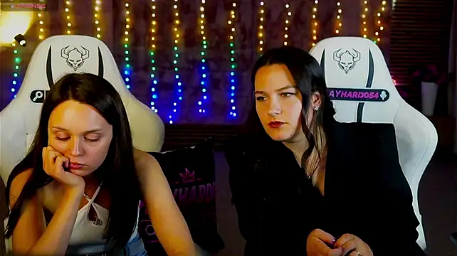 Olivia054_Sweet stripchat live cam model