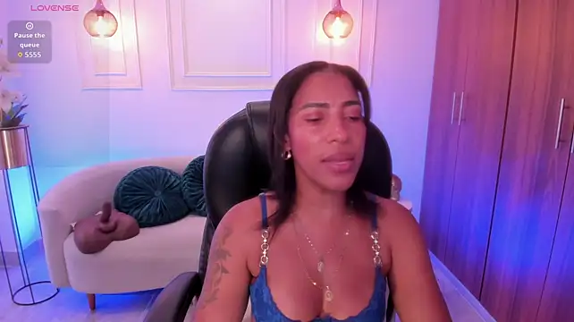 Shantaall_ stripchat live cam model