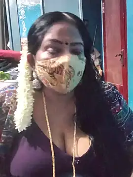 maniisha stripchat live cam model