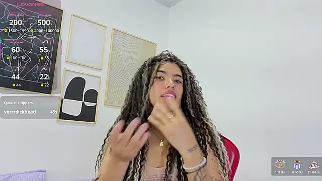 _lili_rose_ stripchat live cam model