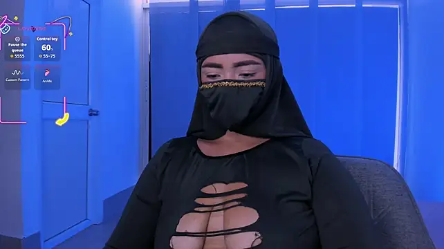 ZainabLux stripchat live cam model