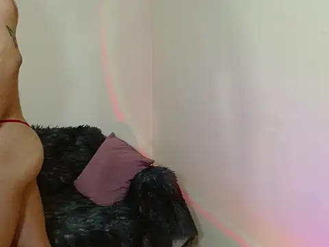 maxstrongboy stripchat live cam model