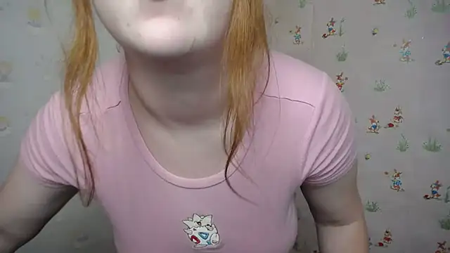 LaraFire77 stripchat live cam model