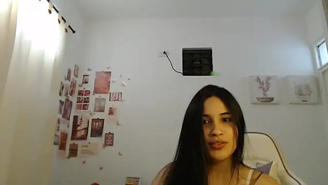 InocentHeaven1 stripchat live cam model