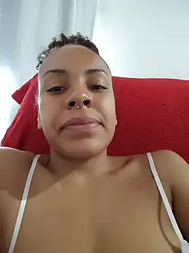 Julia_Pretinha stripchat live cam model
