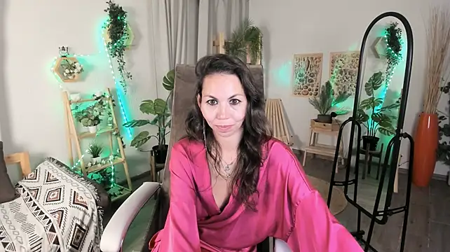 TrasyMorris stripchat live cam model