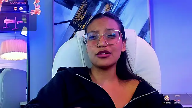 emma_brooks_ stripchat live cam model