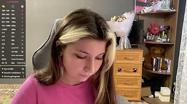 SherikaAzzarella stripchat live cam model