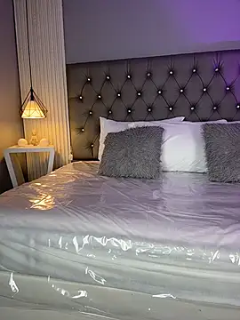Lia_Valenti stripchat live cam model