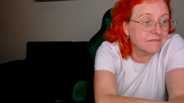 JoannaAndNeighbour stripchat live cam model