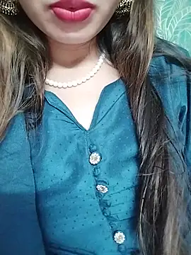 Noor_Darliing stripchat live cam model