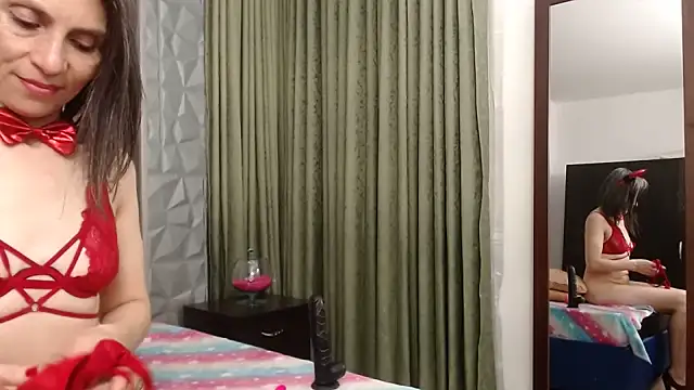 Axela_Milf stripchat live cam model