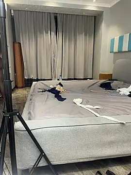 yue-ai stripchat live cam model