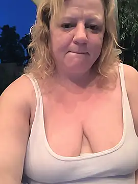 jusichka stripchat live cam model