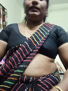 yamini1431 stripchat live cam model