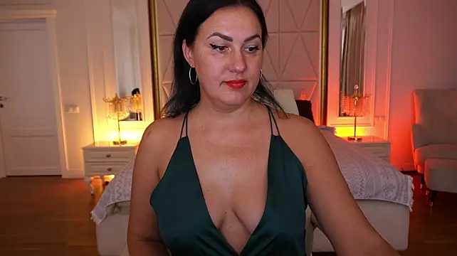 VelvetLuck stripchat live cam model
