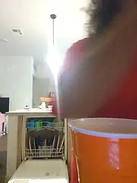 cinnaminnie stripchat live cam model