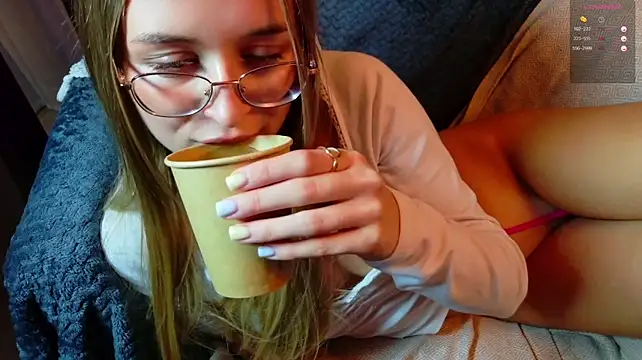 Tiffanyhunt stripchat live cam model