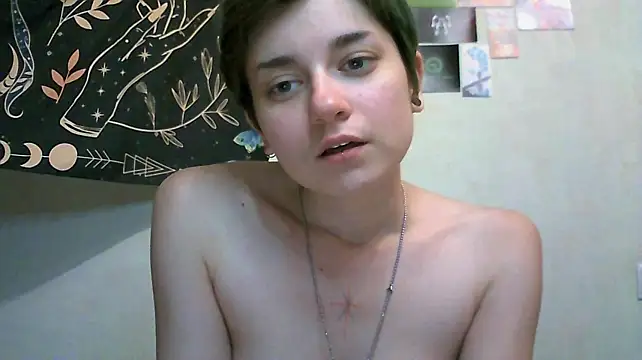 uwu_emmy stripchat live cam model