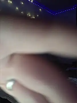 Bella_Canndy stripchat live cam model