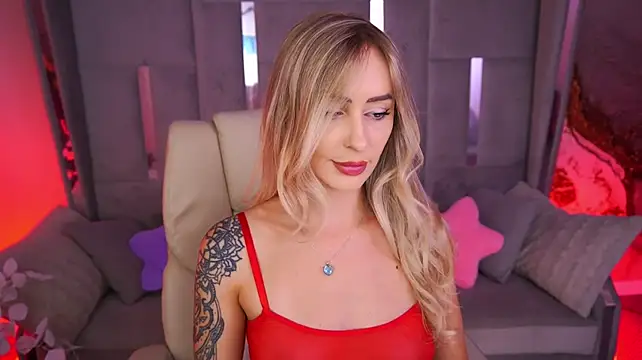 GraceCandy stripchat live cam model