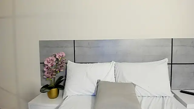 CortanaAdamss stripchat live cam model