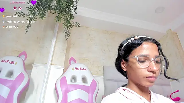 ScarletEvanss_ stripchat live cam model