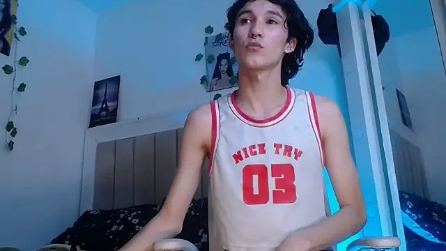 jullian_ricci stripchat live cam model