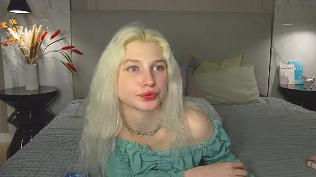AshlyCross stripchat live cam model