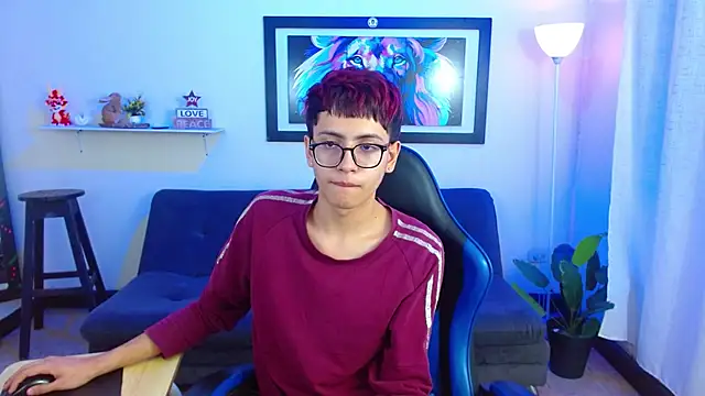 alexcum_18 stripchat live cam model
