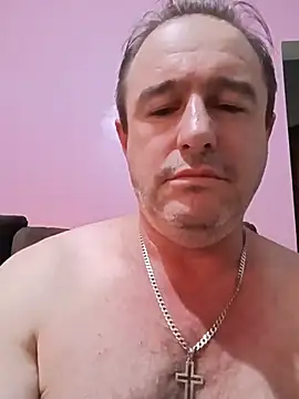 Polaco_81 stripchat live cam model