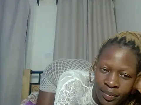 Ebony_rain stripchat live cam model