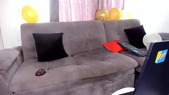 Scarlett_Luxe stripchat live cam model