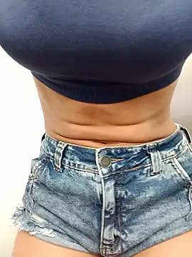 Miahhhhh stripchat live cam model