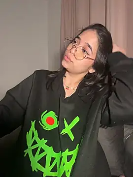 tati_reyess stripchat live cam model