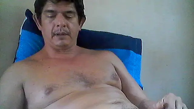 Marobronco stripchat live cam model