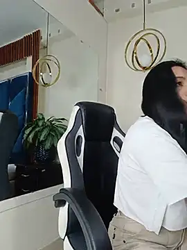 LuciiferBlack stripchat live cam model