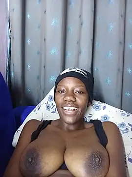 leticia_001 stripchat live cam model