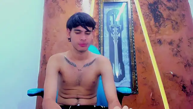 Tyler_schoby stripchat live cam model