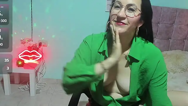 talia_mystic stripchat live cam model