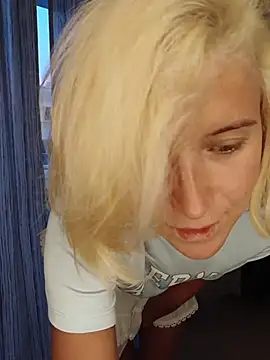 PEACE_DANCE stripchat live cam model