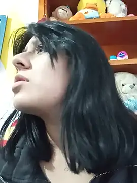 Kate-Pauhl stripchat live cam model