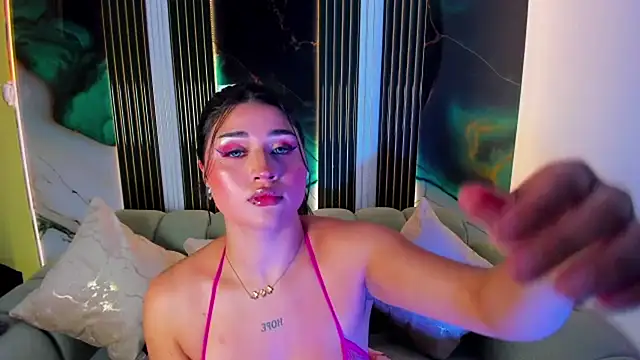 venusowen_ stripchat live cam model