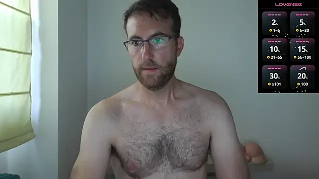 machohiberiko stripchat live cam model
