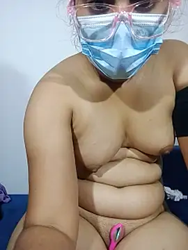 Lushee20 stripchat live cam model