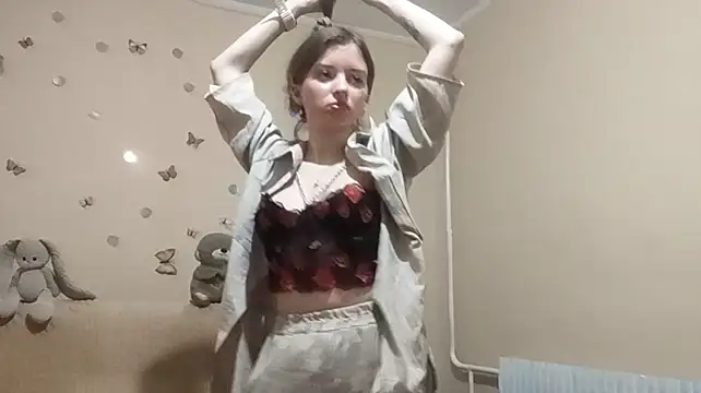 RoutedRib stripchat live cam model
