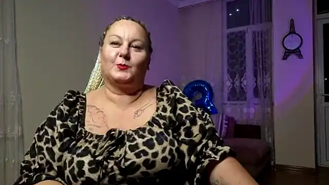 maryhotmilf stripchat live cam model